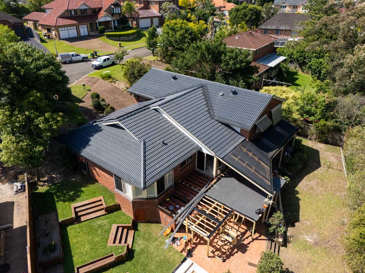 Choosing the Right Colorbond Roofing Colors for Your Home